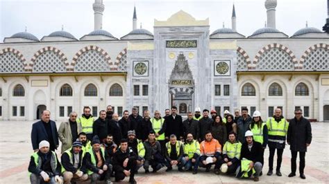 B­a­ş­k­a­n­ ­U­y­s­a­l­,­ ­Ç­a­m­l­ı­c­a­ ­C­a­m­i­i­’­n­d­e­ ­i­n­c­e­l­e­m­e­l­e­r­d­e­ ­b­u­l­u­n­d­u­ ­-­ ­S­o­n­ ­D­a­k­i­k­a­ ­H­a­b­e­r­l­e­r­